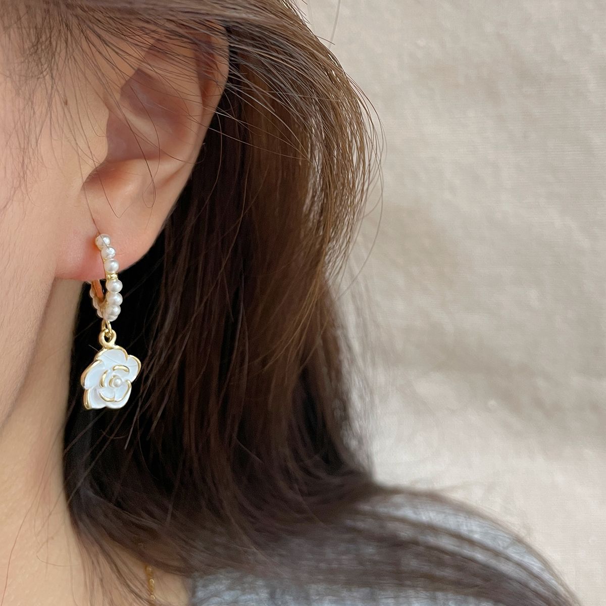 Women's Camellia Type Pearl For Niche Design Earrings