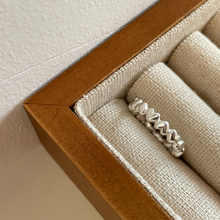 Herzförmige offene Ringe aus Metall mit offenem Anzug und weiblichem Design