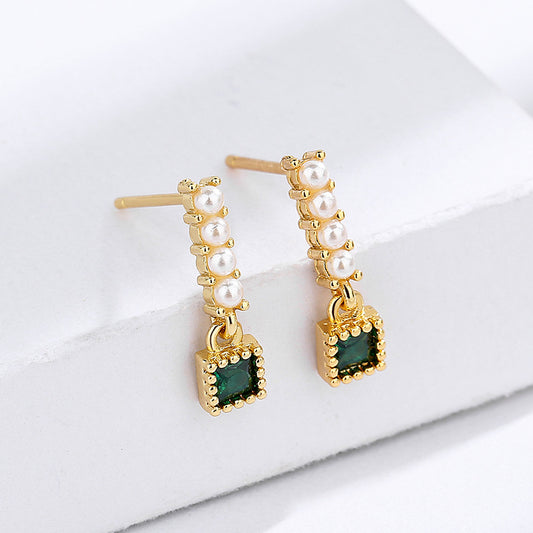 Women's Style High-grade Small Delicate Pearl Retro Emerald For Simple Earrings