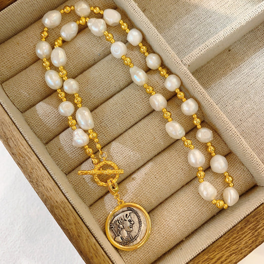 Female Winter Gold Coin Pendant Clavicle Necklaces