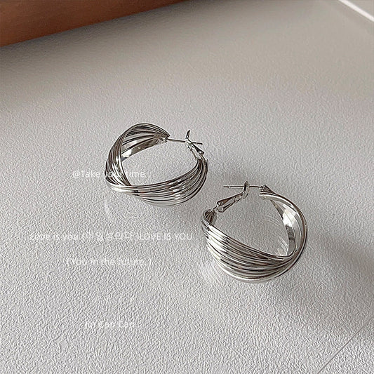 Women's Sweet Cool Style Sier Needle Round Earrings