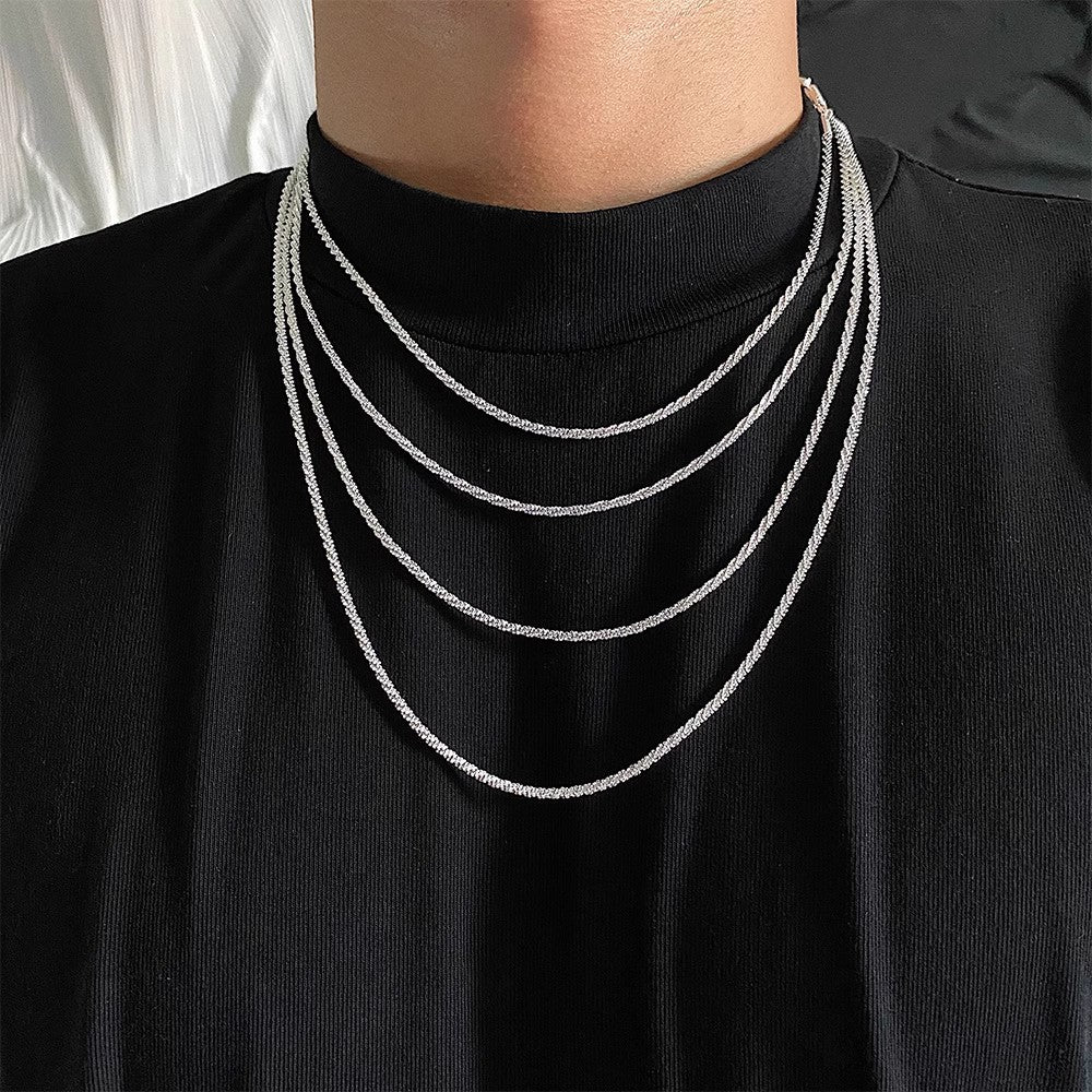 Chaîne féminine légère, colliers scintillants de luxe minoritaires
