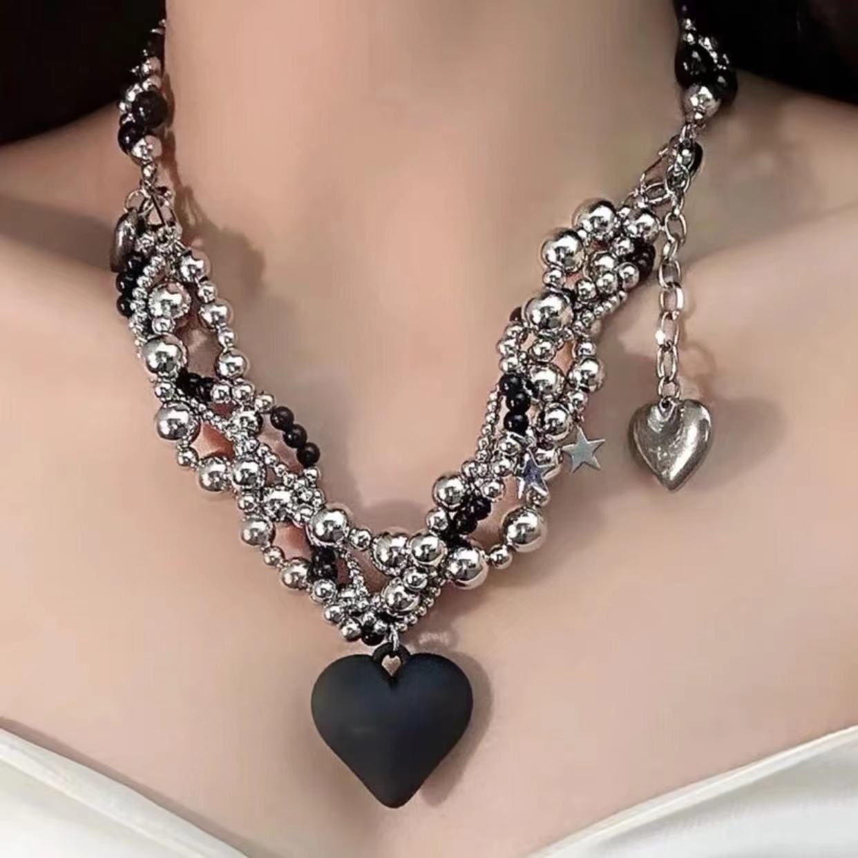 Colliers froids Hip Hop de style classique en perles d'amour pour femmes