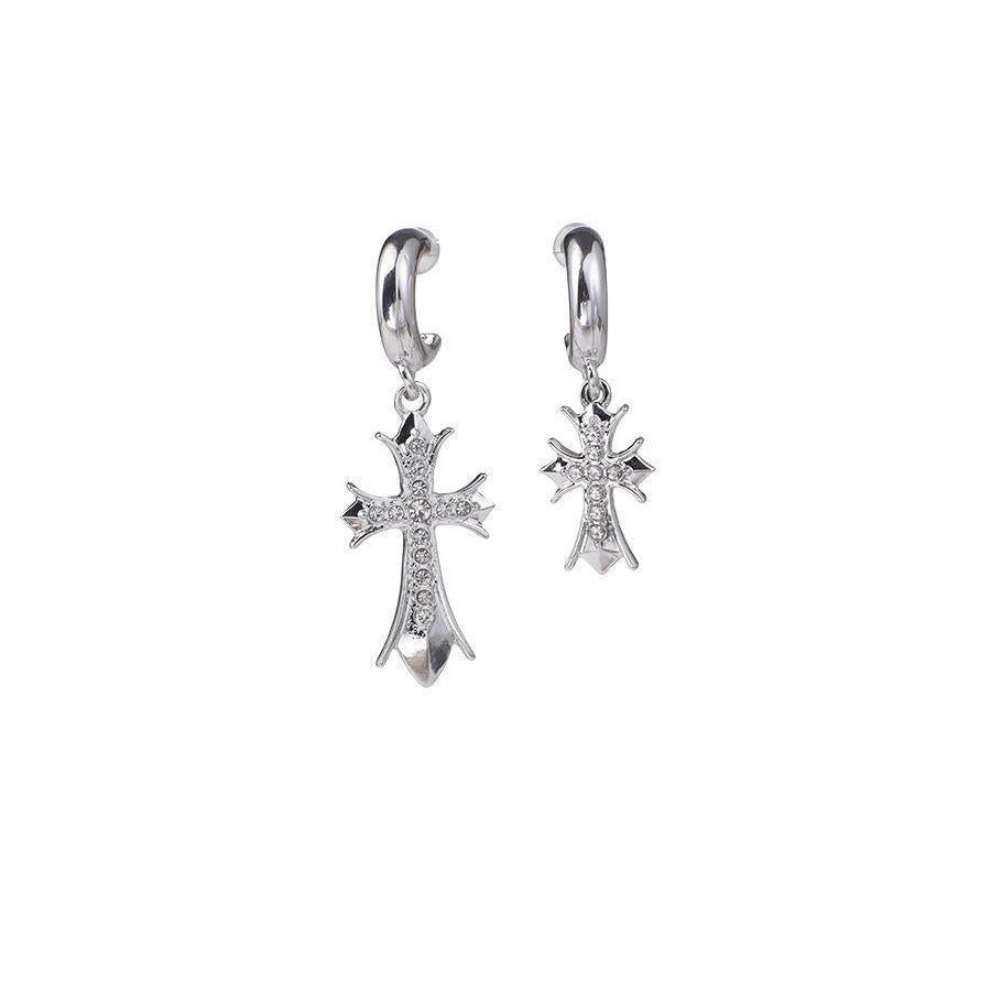 Boucles d'oreilles femme croix asymétrique en métal diamant pour niche