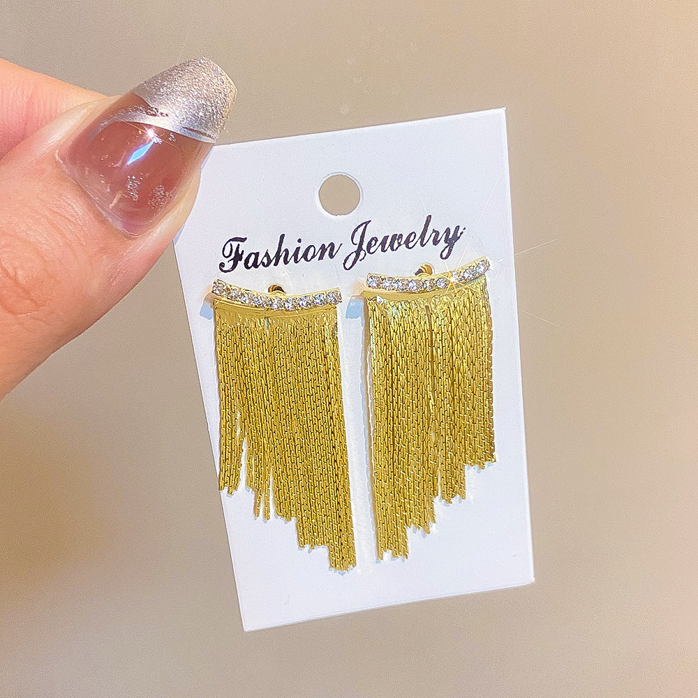 Übertriebene lange Fransen-Sommer-Temperament-Kupferohrringe