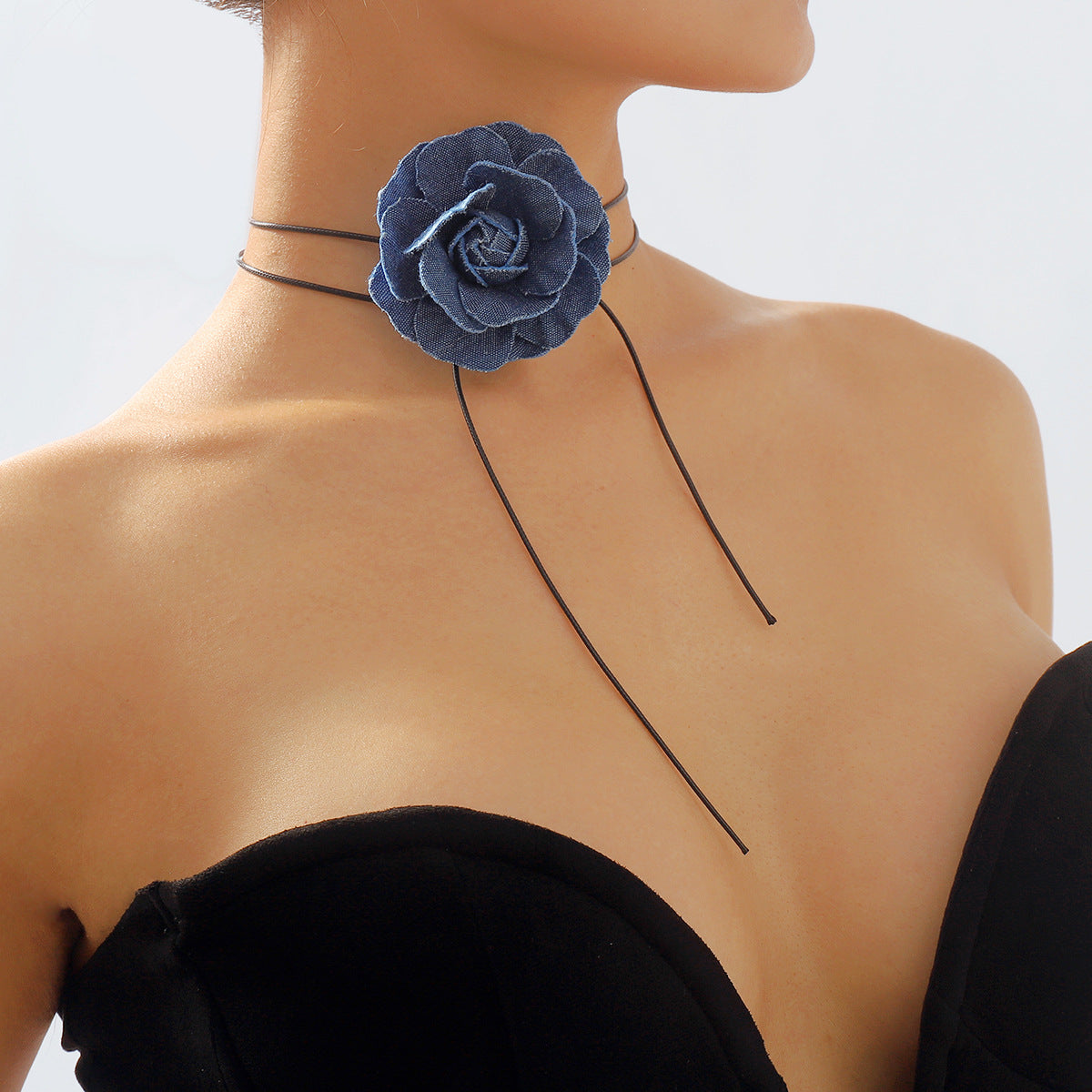 Retro Three-dimensional Flower Strap Fashion Fabric Necklaces