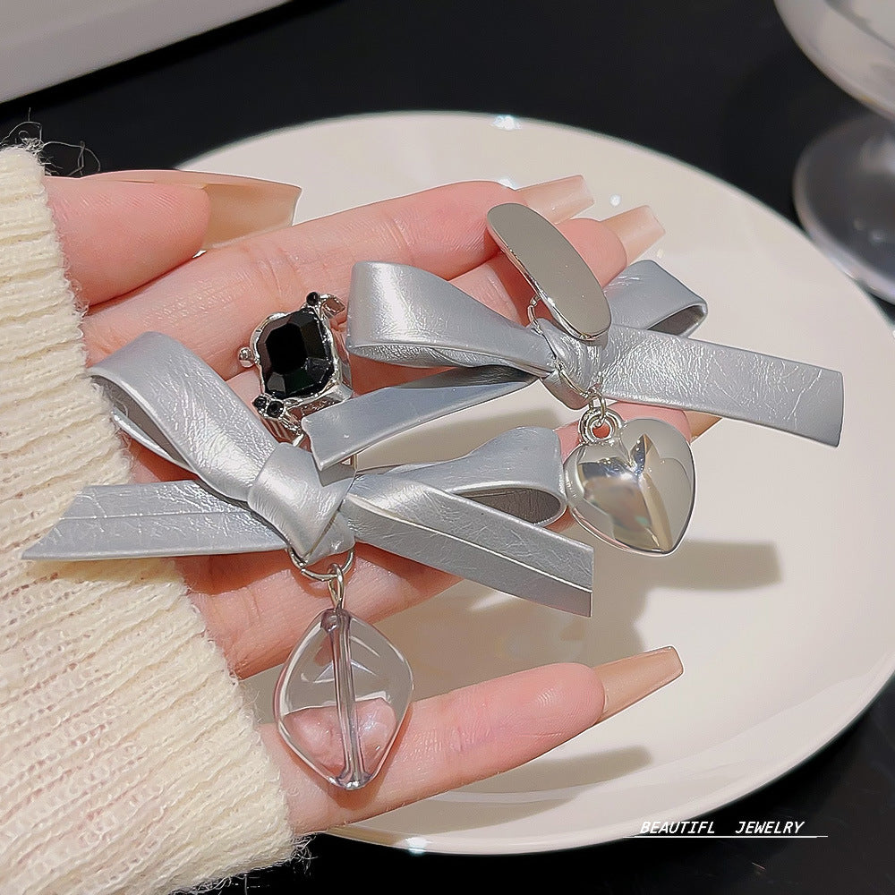 Women's Sier Needle Personalized Bow High-grade Retro Elegant Light Luxury Earrings