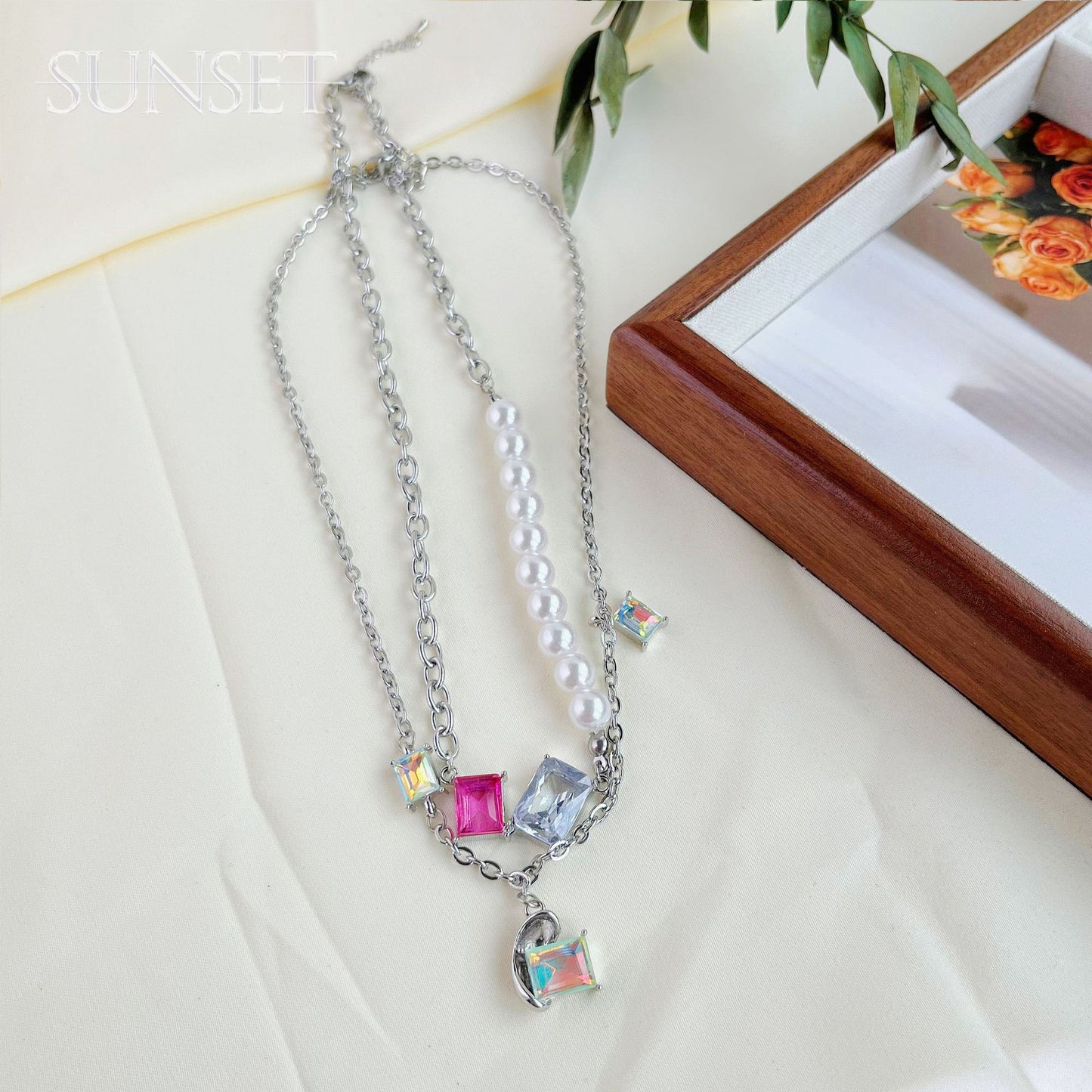 Sweet Cool Hot Style Pearl Female Light Luxury Minority Necklaces