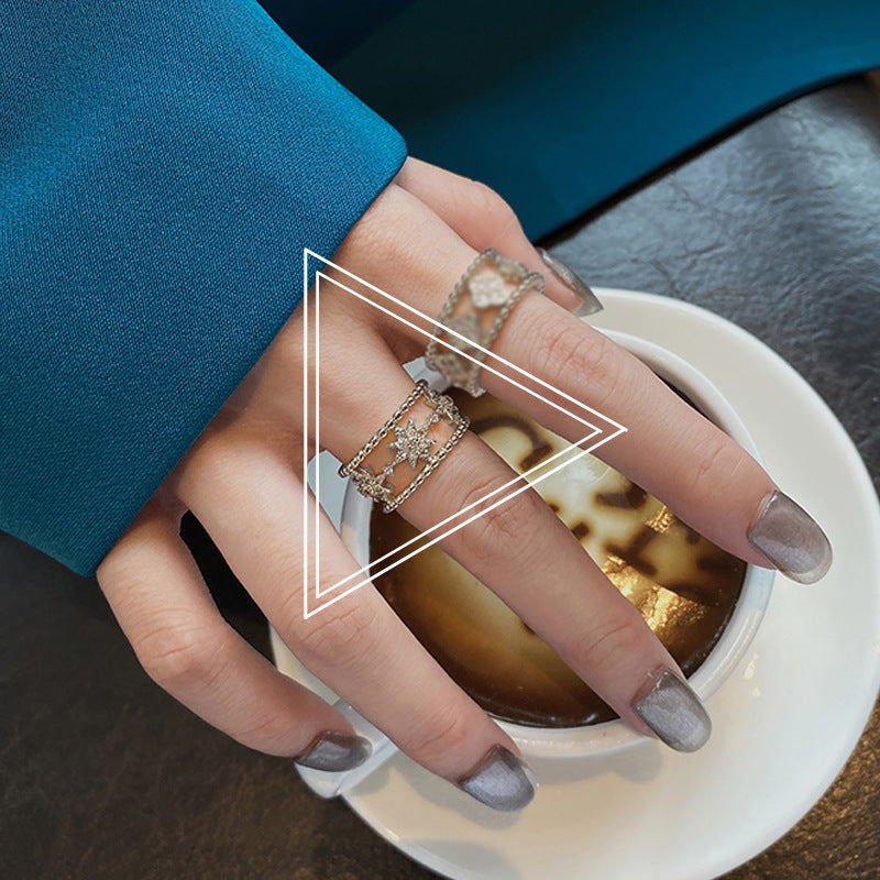 Charakter goldene offene weibliche Temperament-Wildringe
