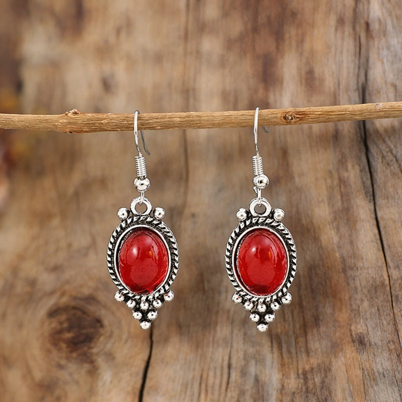 Retro Exquisite Embossed Metal Alloy Inlaid Jewelry Set