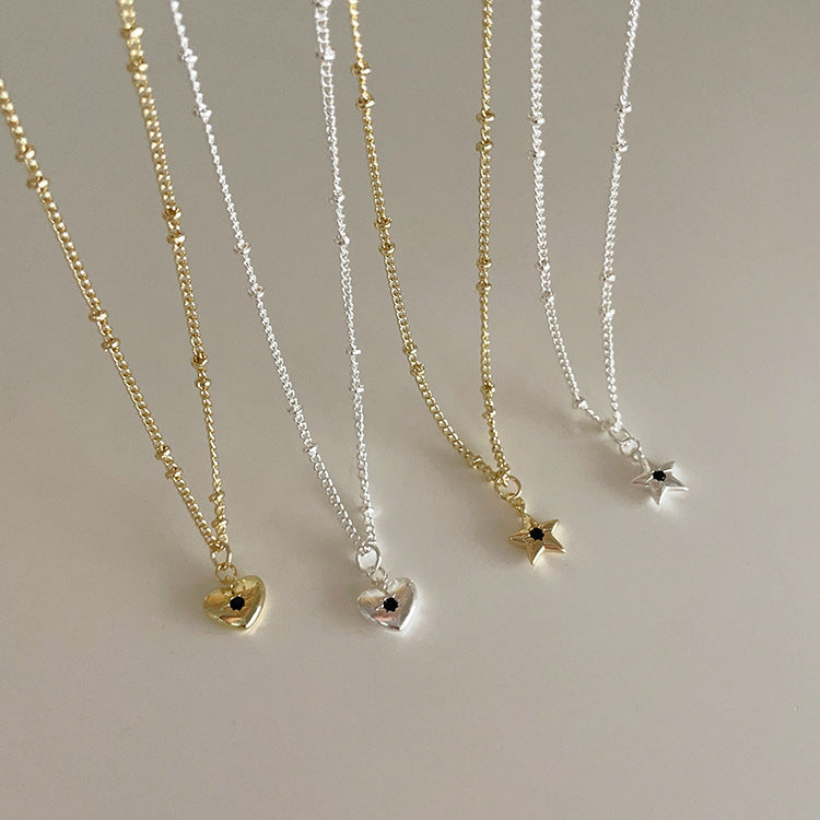 Colliers avec pendentif en forme de cœur pour femme, niche rétro, personnalité