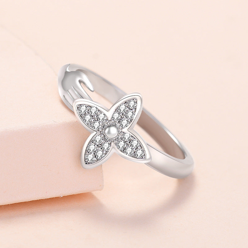 Small Hand Four-leaf Clover Zircon Opening Rings