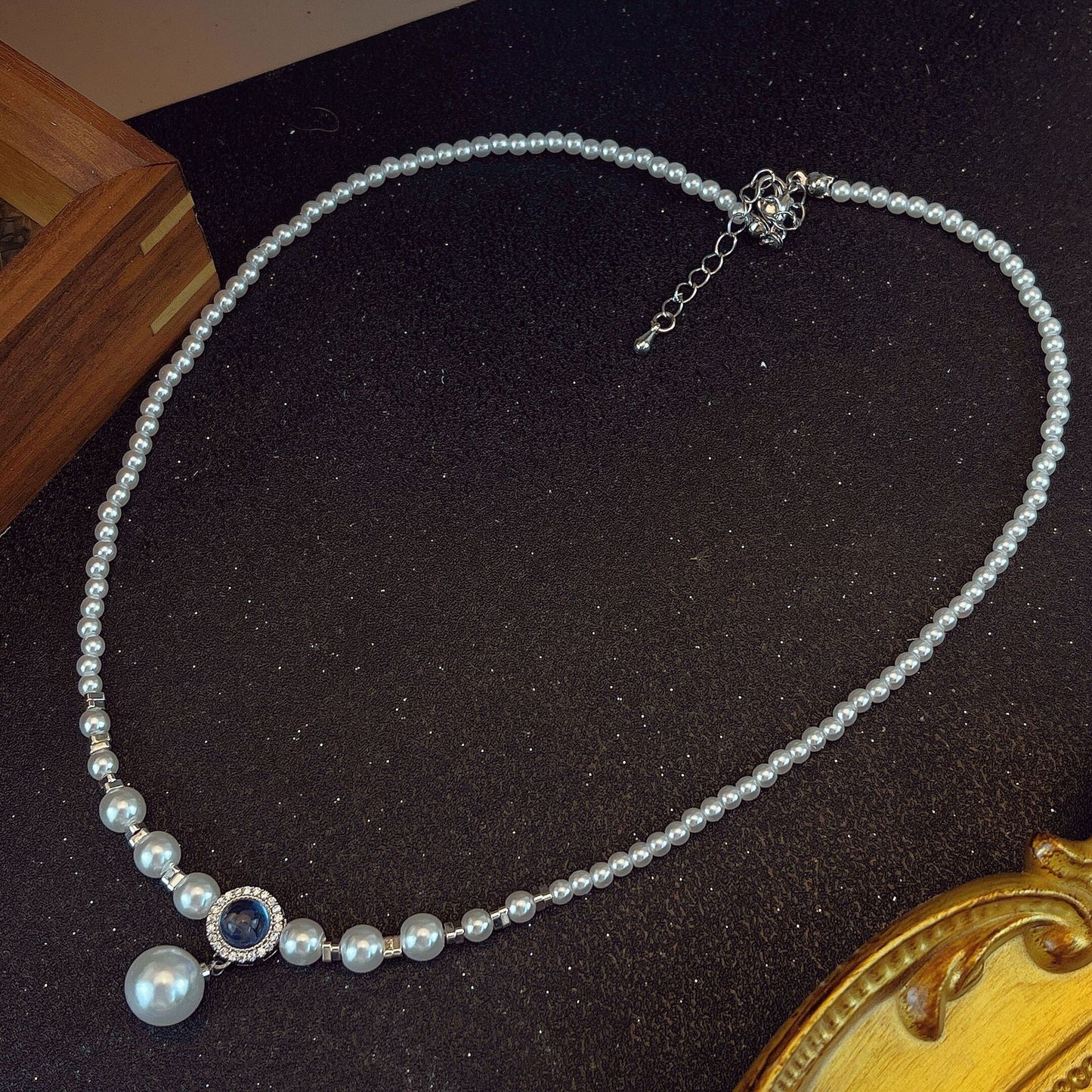 Entry Lux Blue Round Pearl Sweet Necklaces