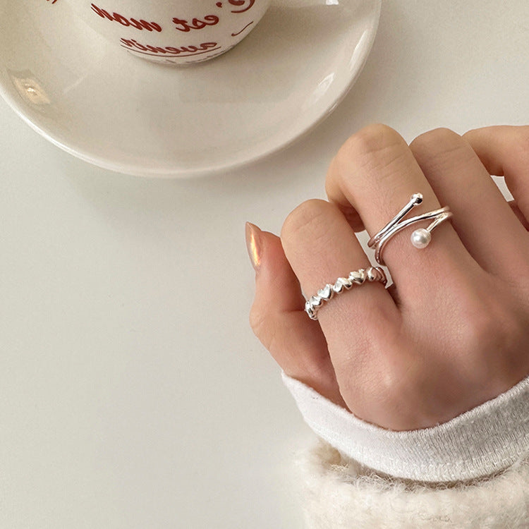 Herzförmige offene Ringe aus Metall mit offenem Anzug und weiblichem Design