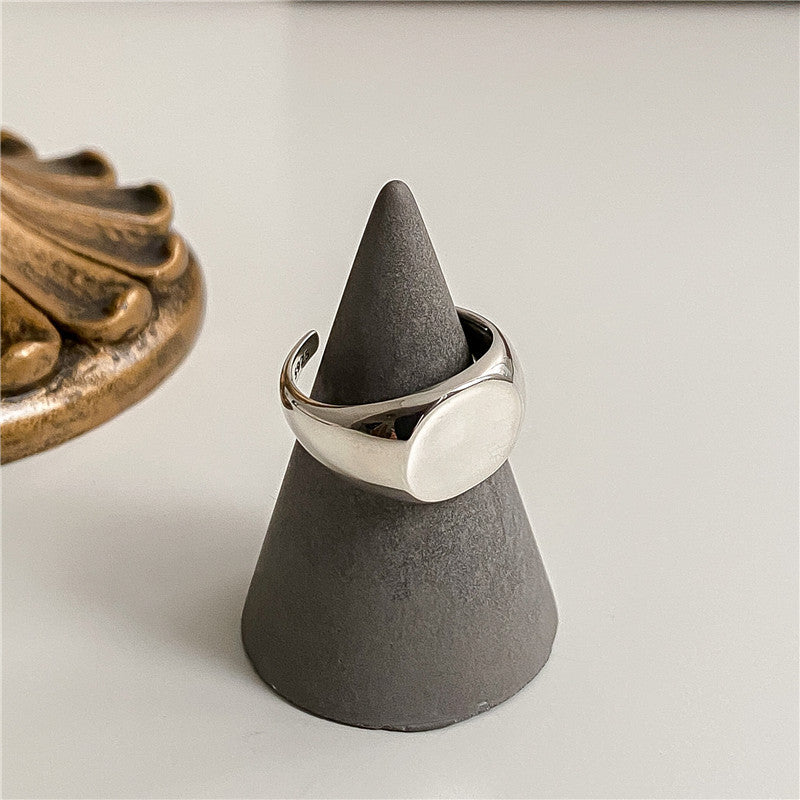 Women's Glossy Texture Minimalist Eye-catching Korean Geometric Rings