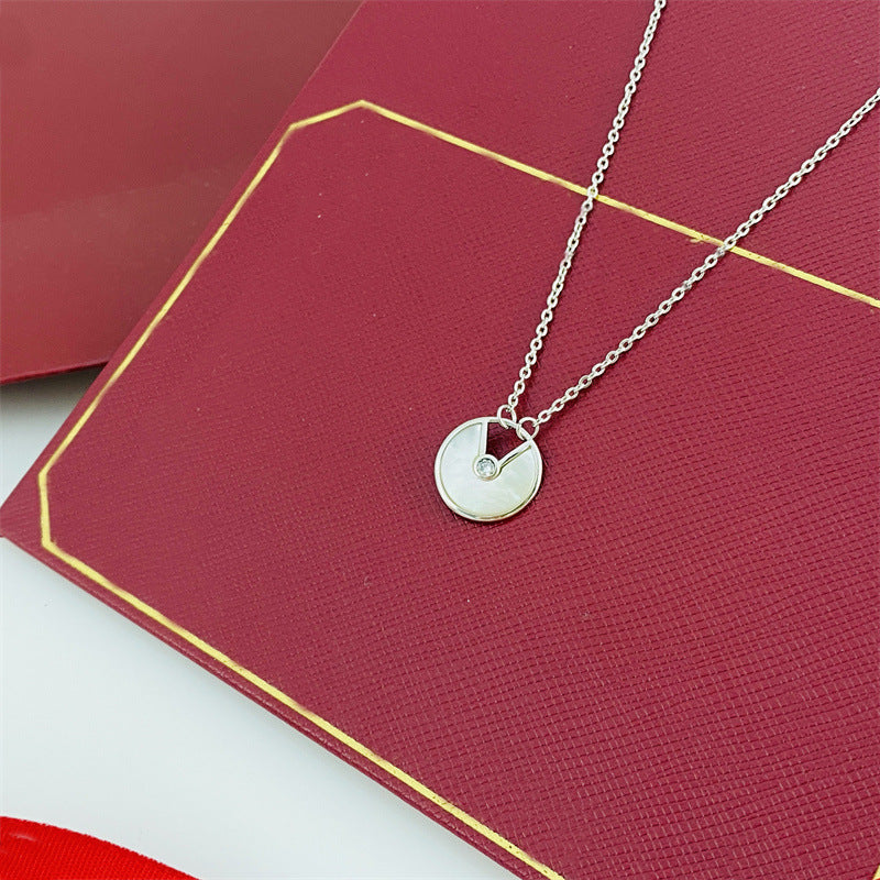Rose Gold Plated White Shell Carnelian Clavicle Necklaces