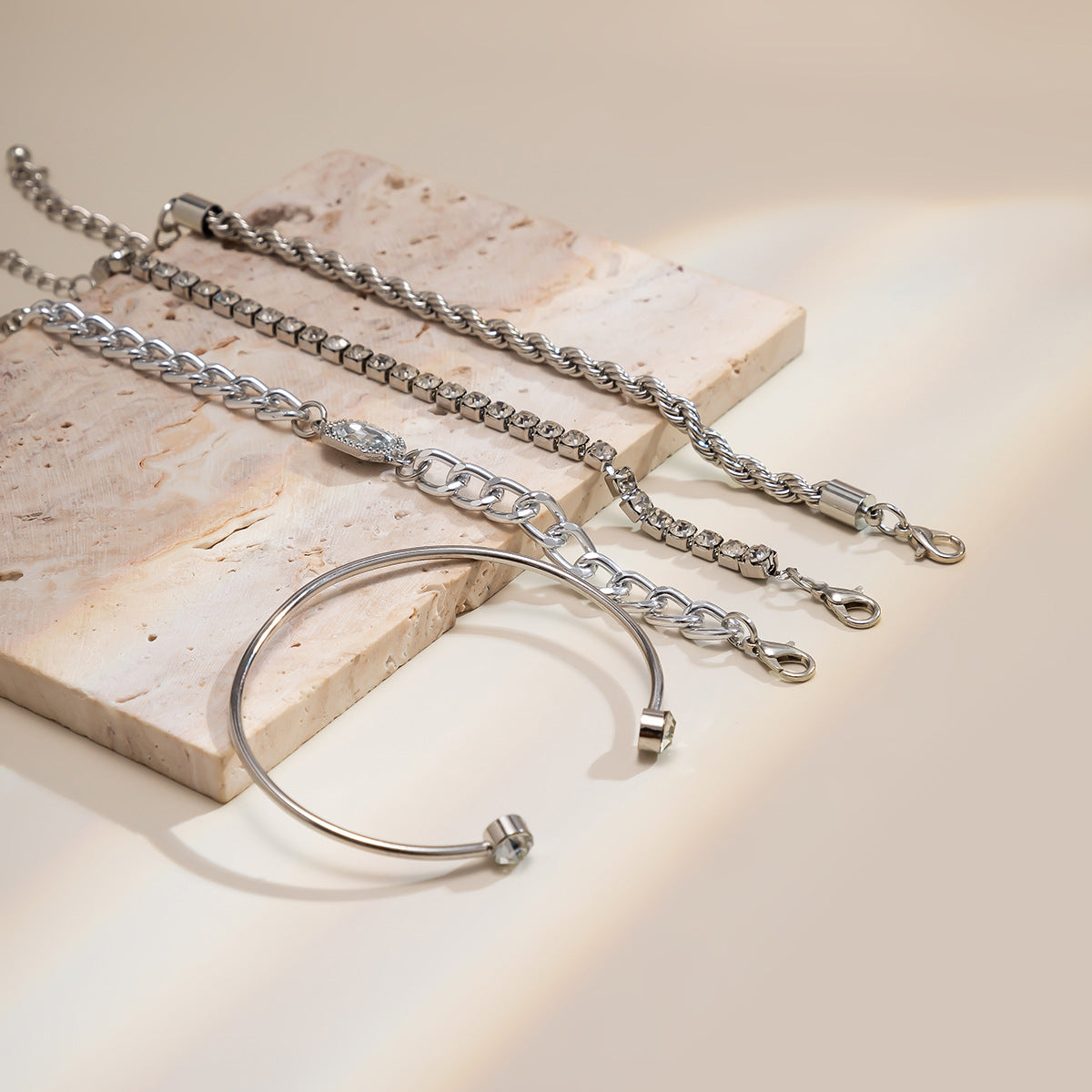 Women's Hip Hop Full Diamond Twist Chain Suit Bracelets