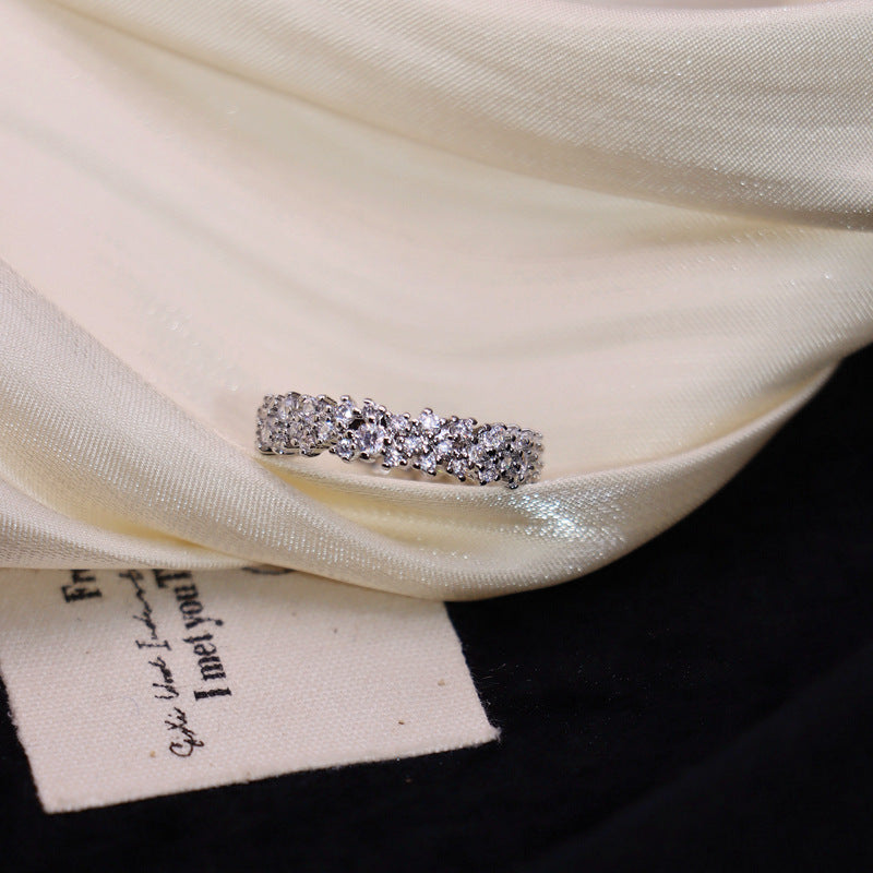 Crushed Ice Zircon Light Luxury Flowers Surrounded Open Ring