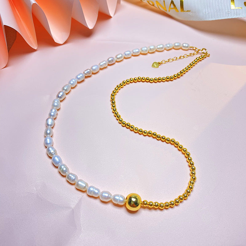 Colliers de luxe légers avec coutures de perles naturelles, Design minoritaire