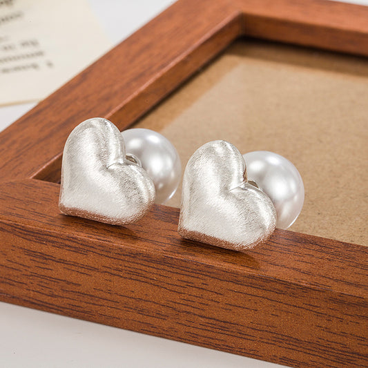 Women's Silk Heart Pearl Design High-grade Retro Earrings