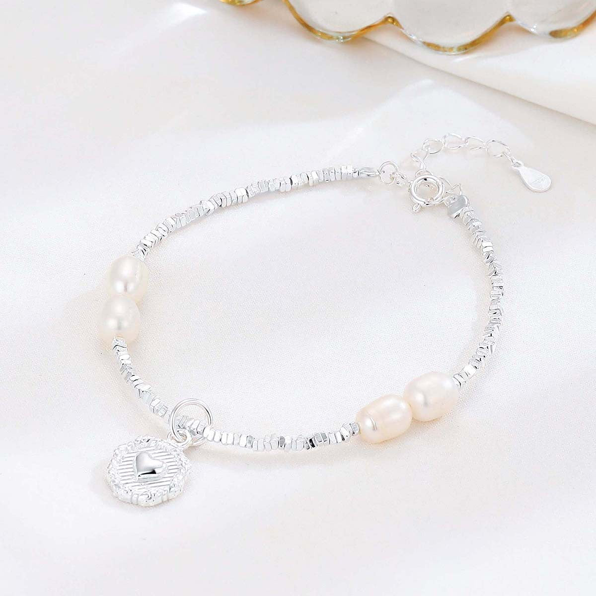Women's Pearl Heart Square Small Pieces Of Special Bracelets