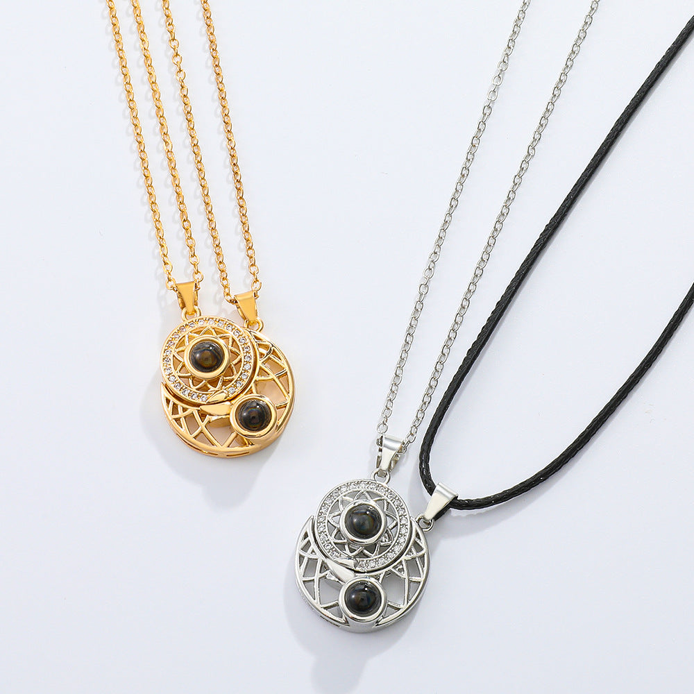 Colliers pour femmes, hommes et projection de couple de lune, une paire