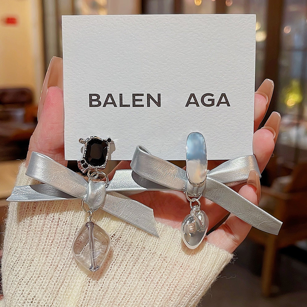 Women's Sier Needle Personalized Bow High-grade Retro Elegant Light Luxury Earrings