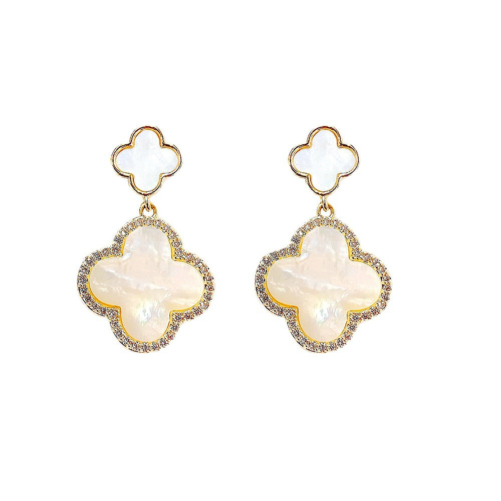 Women's Fashionable Elegant Natural Shell Mother Sier Earrings