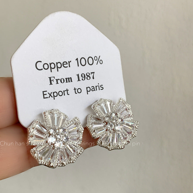 Flower Light Luxury High-grade Dinner Wedding Exquisite Design Fashion Without Earrings
