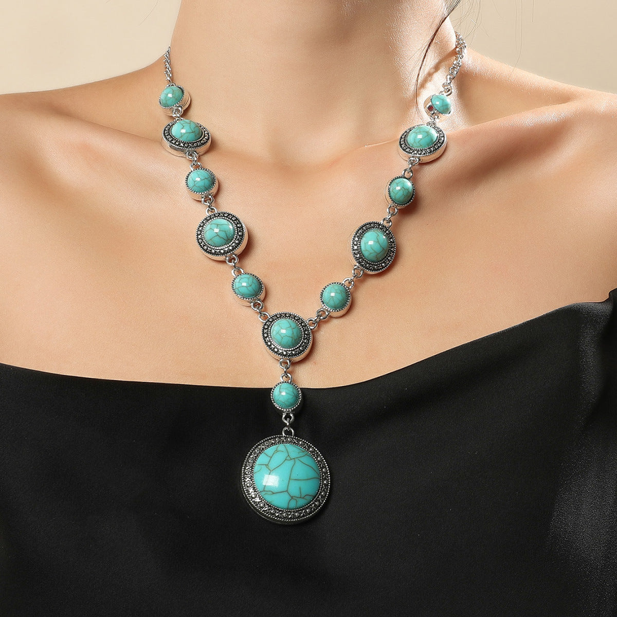 Colliers minoritaires tibétains turquoise vintage de Lhasa au Népal