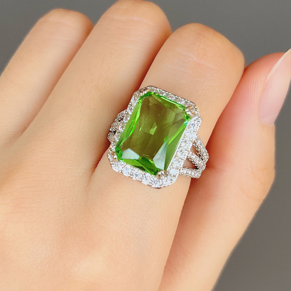 Live Simulation Princess Square Diamond Olive Rings