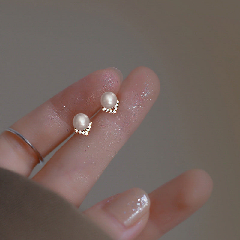 Vintage Pearl Ear Niche Design Trendy Earrings