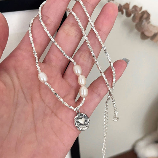 Kleine Perlenketten für Damen im Nischendesign, hochwertige Halsketten