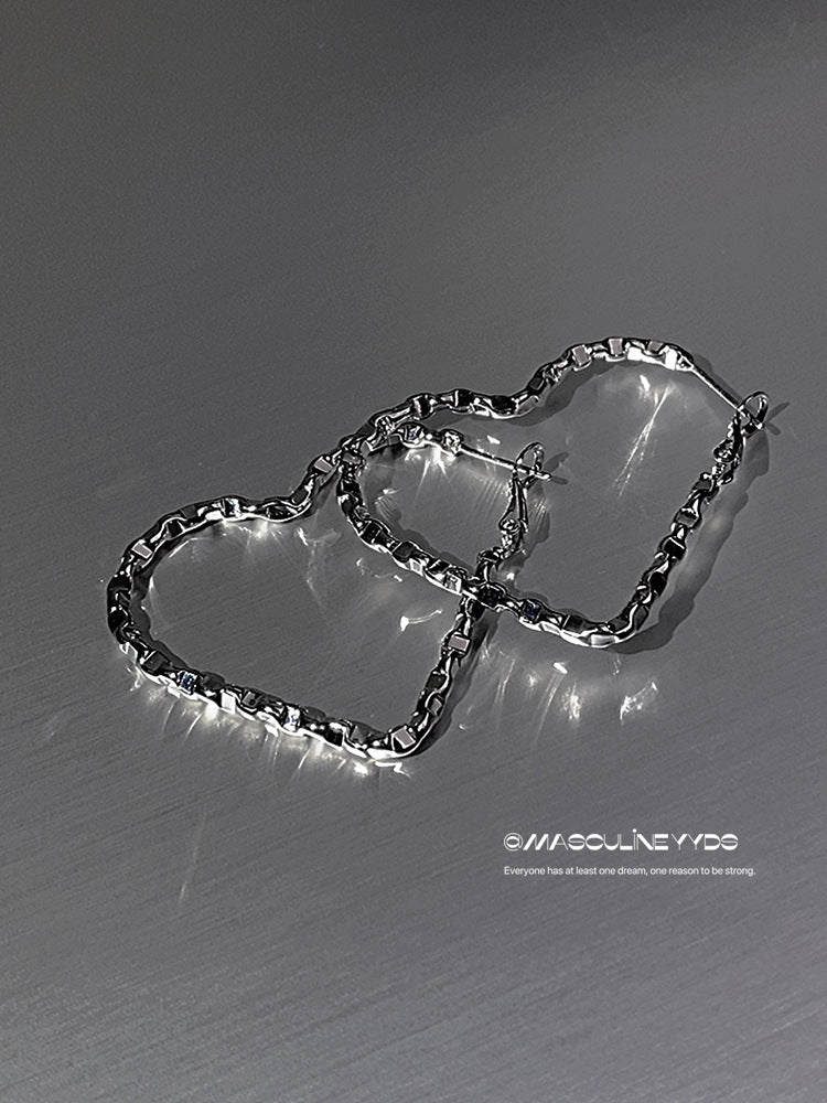 Minimalistische unregelmäßige Herz große trendige weibliche Ohrringe