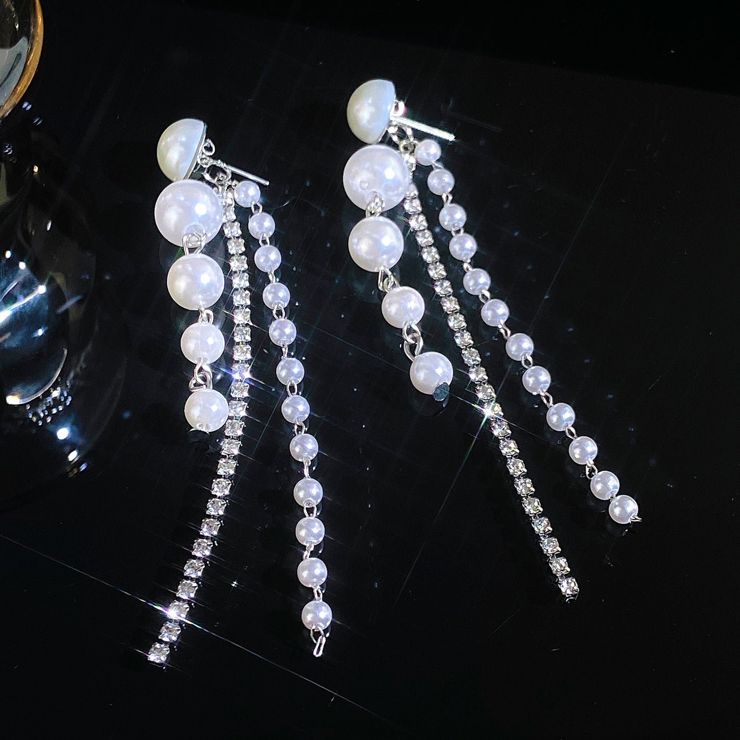 Entry Lux Pearl Tassel Female Style Earrings