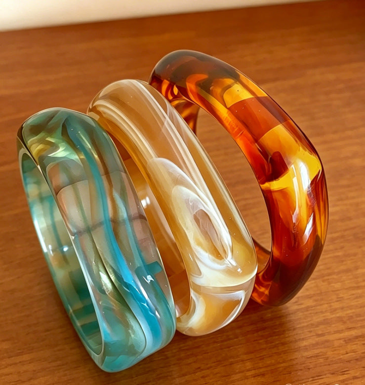 Women's Translucent Blooming Resin Round Wide Face High Profile Bracelet