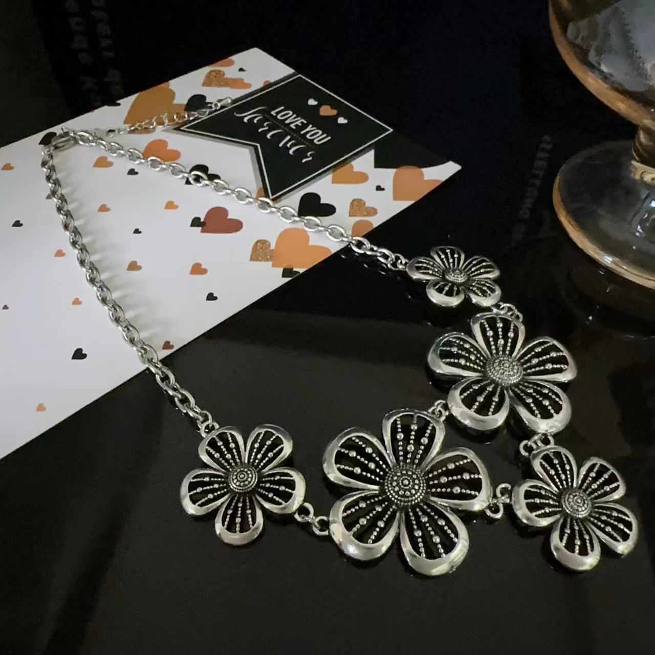 Women's Hollow Flower Retro Three-dimensional Minority Fashion Necklaces