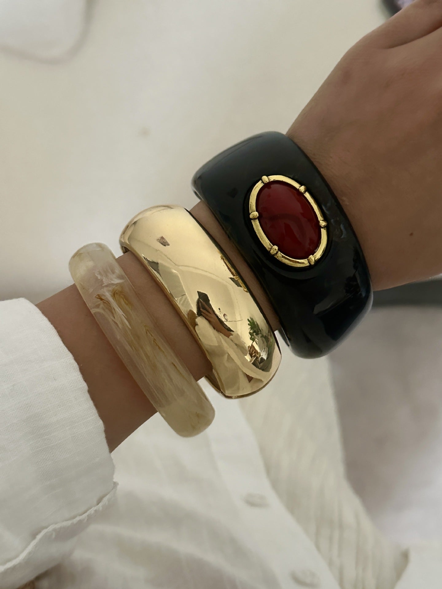 Open-ended Resin Inlaid Imitation Red Turquoise Retro Elegant Niche Bracelet
