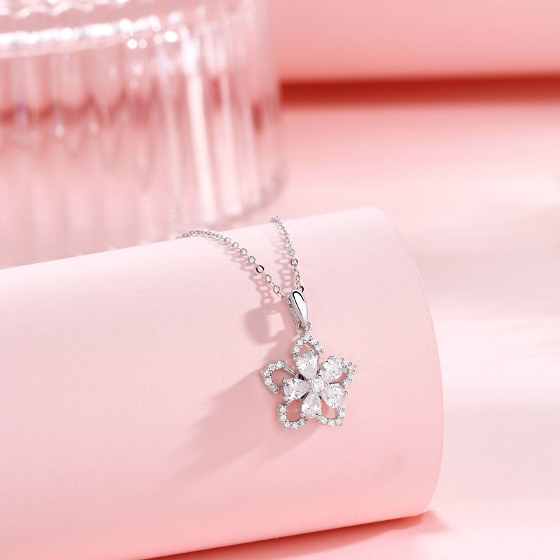 Colliers de luxe minoritaires légers en fleurs de pêcher pour femmes, de haute qualité