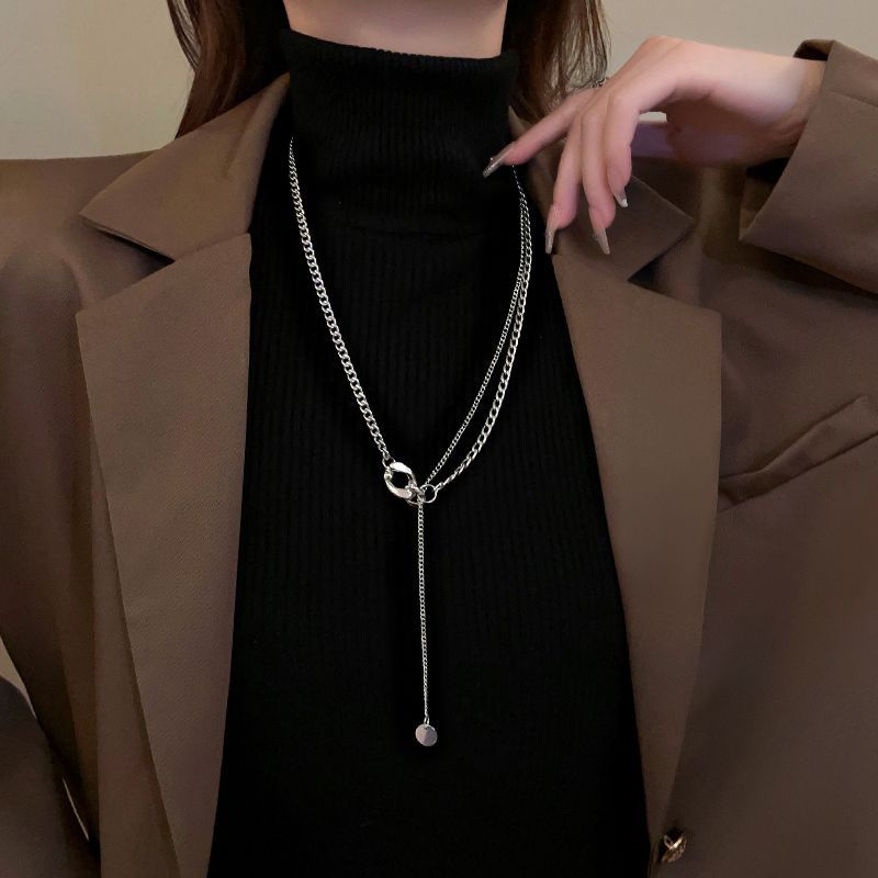 Chaîne de couture pour femmes, colliers de niche au Design avancé