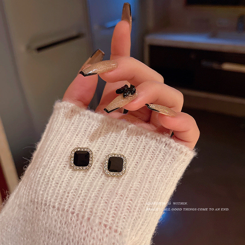 Women's Simple Square High-grade Elegant Fashionable Niche Earrings