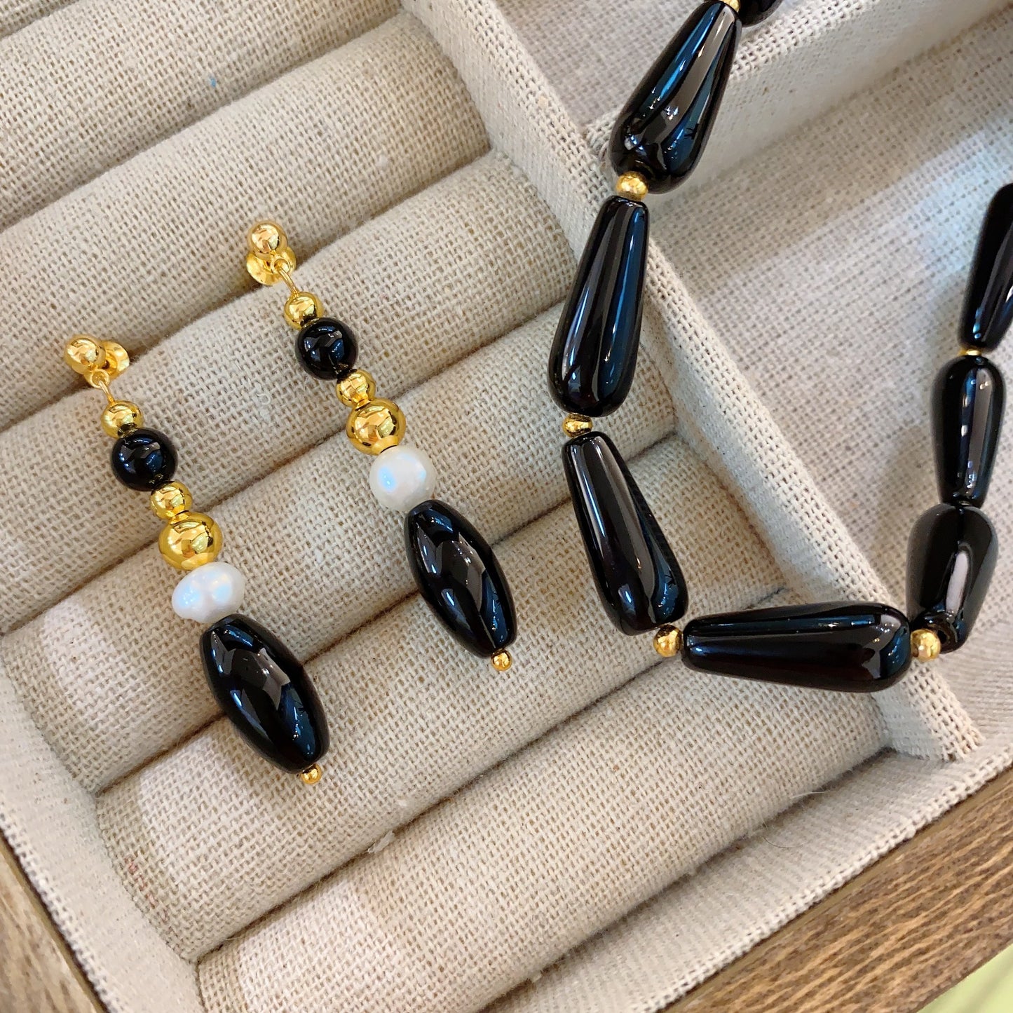 Black Agate Beaded Female Light Luxury Minority Necklaces
