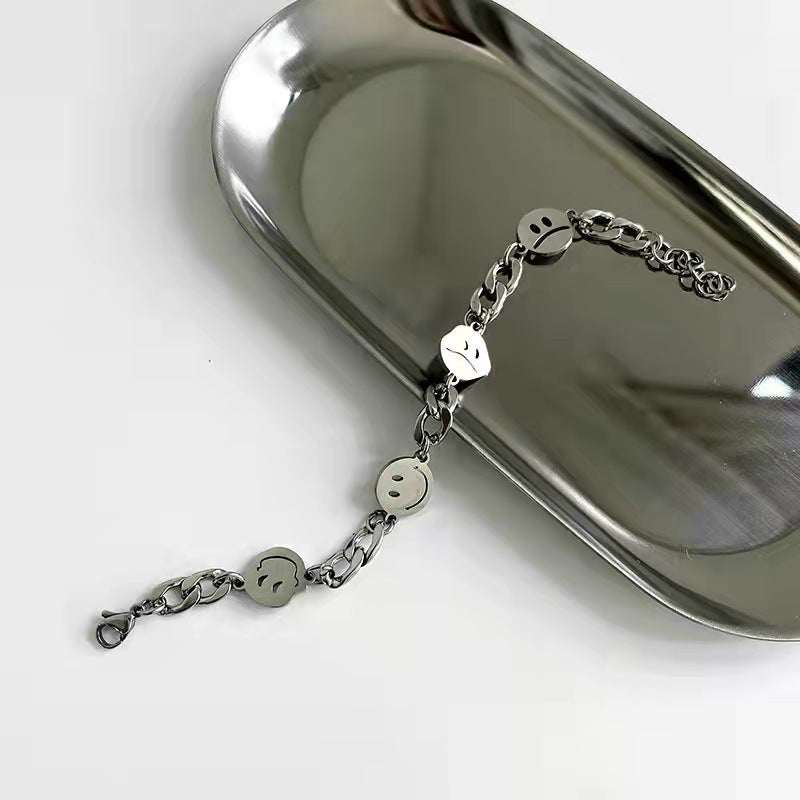 Damen & Herren & Steel No Fading Fashion Smiley und Cool Design Cold Armbänder