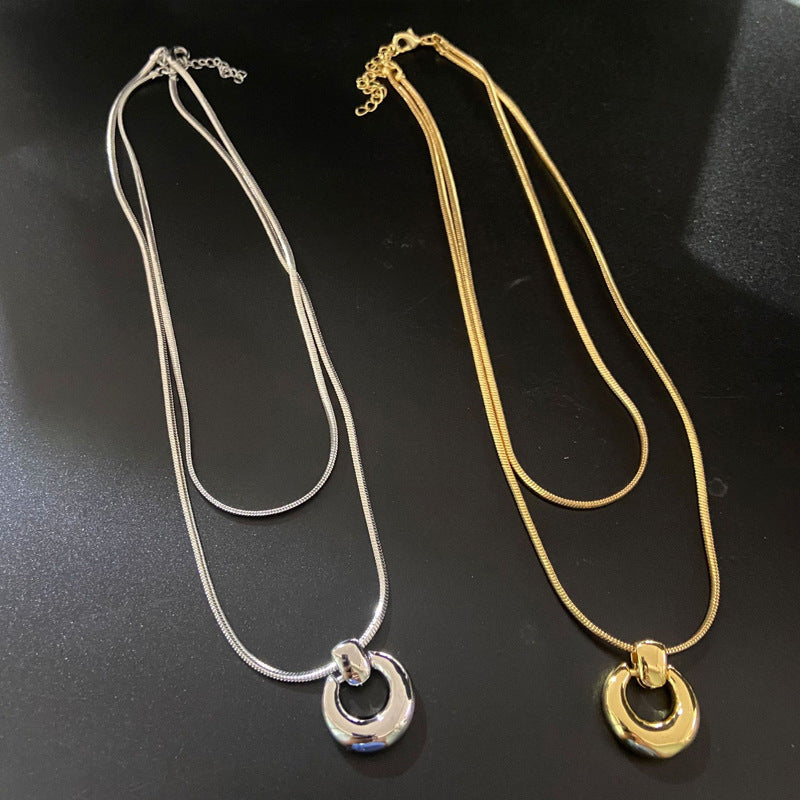 Colliers rétro de luxe simples et légers, ornement