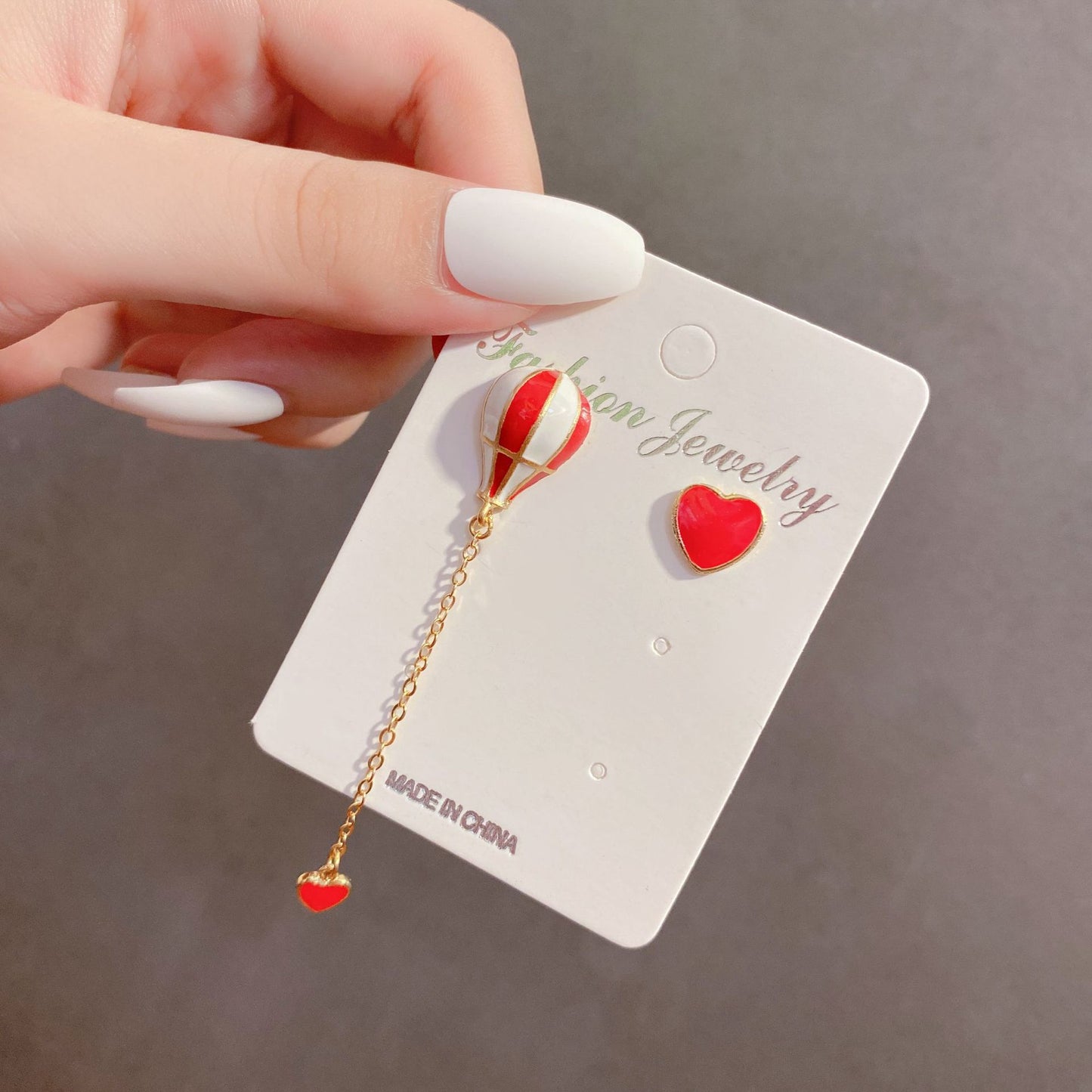 Female Simple Graceful Metal Quality Street Earrings
