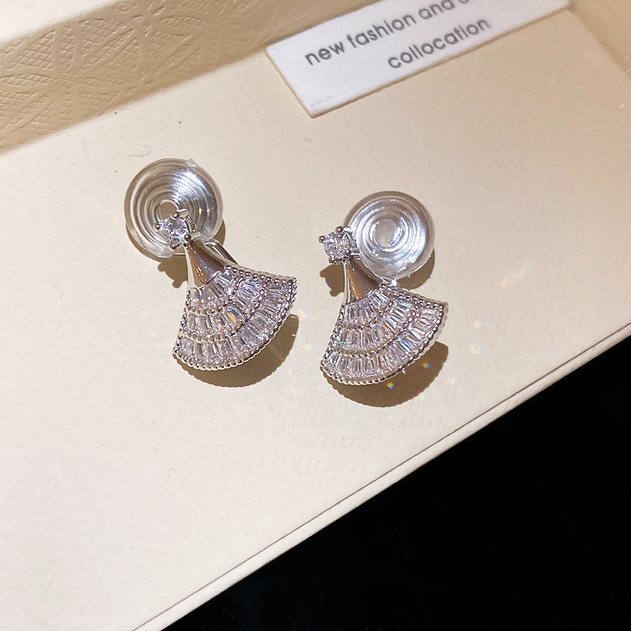 Zircon Fan Shaped Casual Simple Elegant Light Luxury Ear Clip