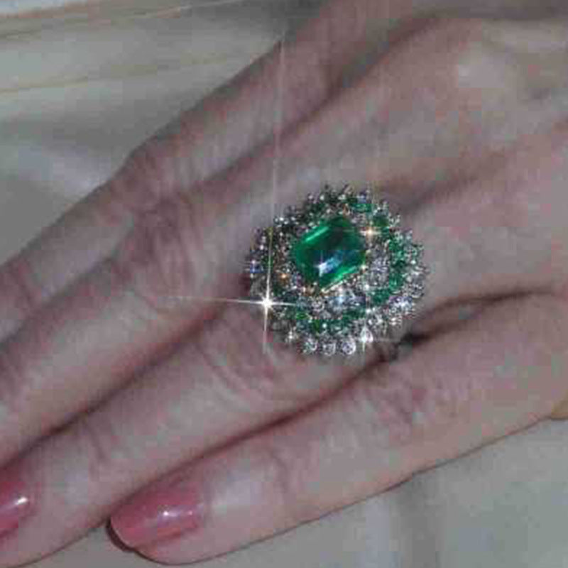 Unique Emerald Golden Topaz Fashion Ornament Rings