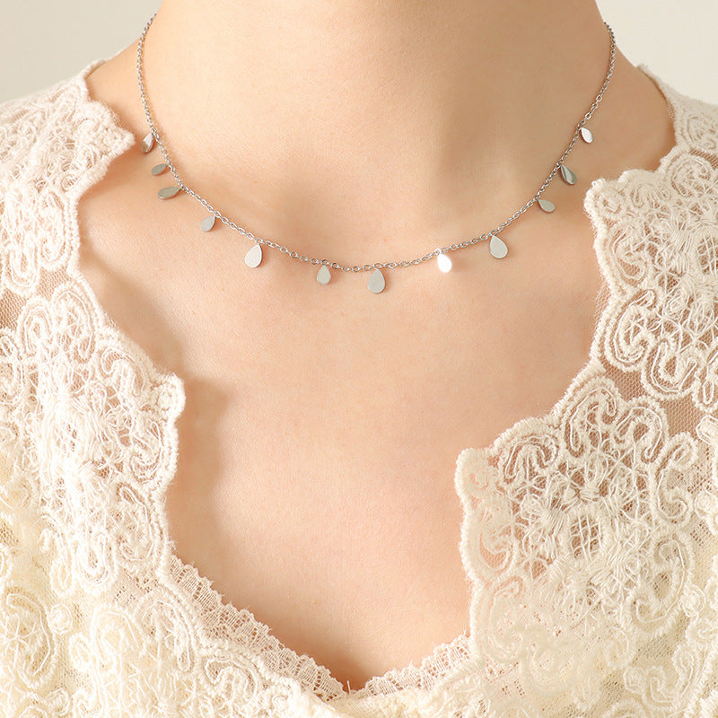 Colliers en titane avec chaîne de clavicule de style palais romain