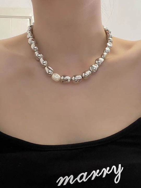 Colliers tendance hip hop irréguliers en perles d'eau douce