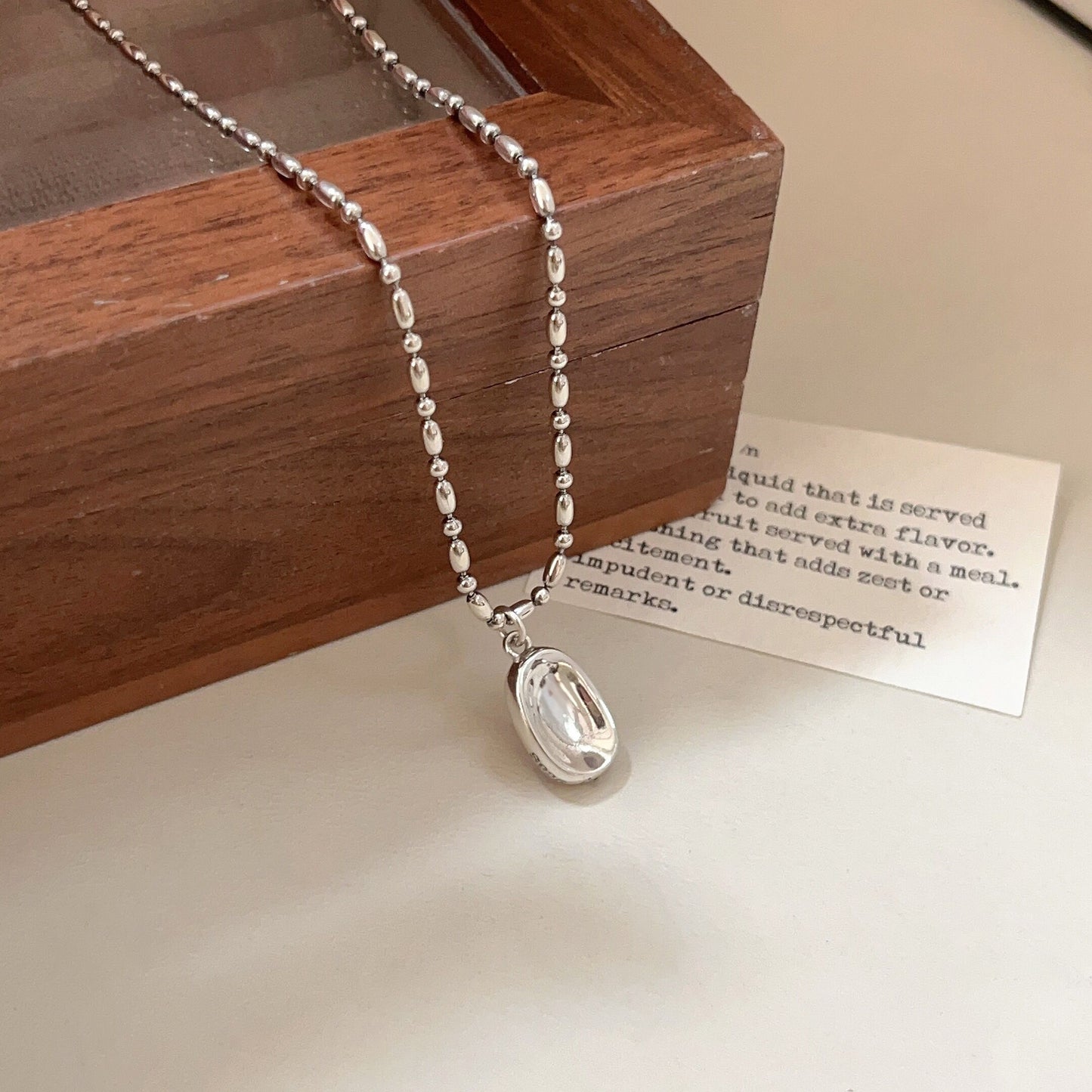 Colliers de haute qualité en grains de riz ovales sterling